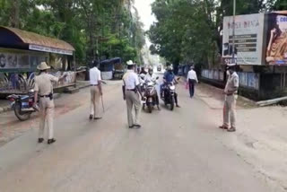 karawara police strict action on lock down