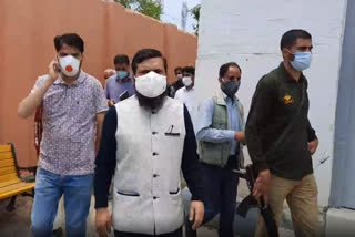 JK_KUP_21_MAY_Deputy Commissioner Kupwara Imam Din on Saturday visited Sub District Hospital Langate where he took stock of the situation_JK10006