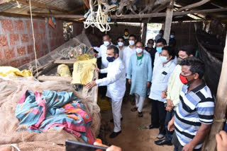 minister balasaheb patil visit sidhudurg district over tauktae cyclone crisis