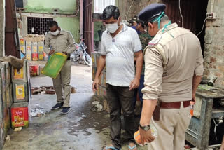 The sub-divisional magistrate of chanchal caught a adulterated mustard oil factory in malda