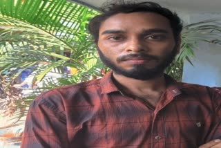 Accused of running away with adiwasi  girl arrested  in latehar