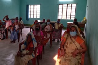 elderly-safe-from-corona-infection-in-sahibgang