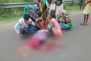 woman-died-in-road-accident-in-pakur