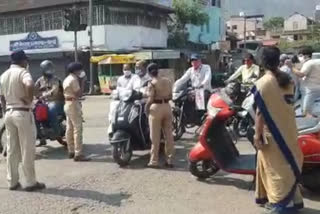 satara police fine news in korona while