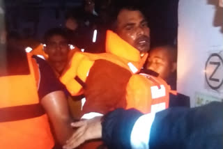 86 bodies recovered after two ships sank due to Cyclone Tauktae  ബാർജ് അപകടം: 86 മൃതദേഹങ്ങലും കണ്ടെടുത്തു  ബാർജ് അപകടം  ബാർജ്  ടൗട്ടെ  പി-305  ടഗ് ബോട്ട് വരപ്രദ  നാവികസേന  മുങ്ങൽ വിദഗ്‌ധർ