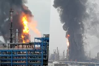 Fire Accident in VIshakapatnam HPCL  വിശാഖപട്ടണത്തെ എച്ച്.പി.സി.എല്ലിൽ തീപിടിത്തം  അമരാവതി  ആന്ധ്രാപ്രദേശ്  ആന്ധ്രാപ്രദേശ വാർത്ത  അഗ്നിശമന സേനാംഗങ്ങൾ