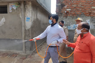 MP Ravi Kishan himself did sanitation