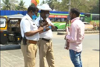 constable-suspended-by-dcp-c-k-baba-in-bengalore