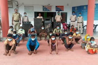16-villagers-arrested-for-attacking-police-team-in-balrampur