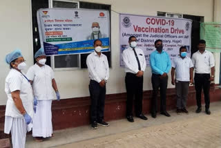 covid 19 vaccine for advocates at hojai assam etv bharat news