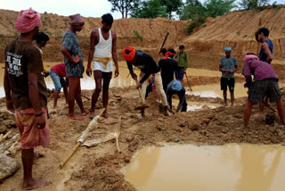 The labors said that their body is capable to fight with corona in giridih