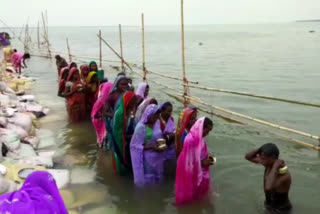 devotees reached ganga ghat on buddha purnima in sahibganj