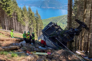 3 arrested in Italy cable car crash; clamp deactivated brake