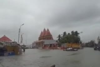 বন্ধ ঘণ্টার ধ্বনি, কপিল মুনি চত্বরে শুধুই জল