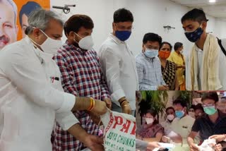 ration kit distribution in delhi by bjp leader