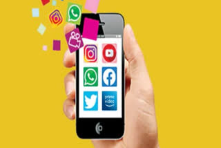 Govt asks large social media cos to immediately report status of compliance with new IT rules