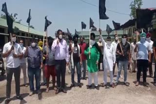 farmers-in-paonta-show-black-flag-demanding-withdrawal-of-agricultural-legislation