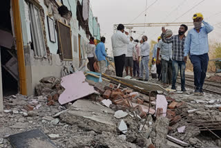 A part of the building collapsed at Chandni railway station