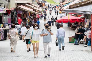 South Koreans no longer need masks