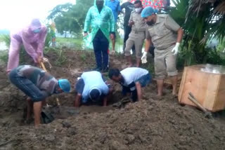 Monteshwar Police arrest 2 person for killing a young man and burying him in East Burdwan