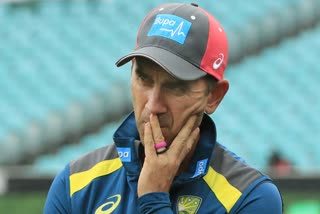 Australia players want coach Langer to change his ways