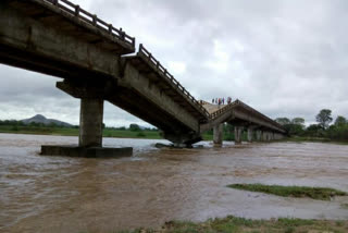 Villagers say illegal mining is the reason for the fall of the bridge in khunti