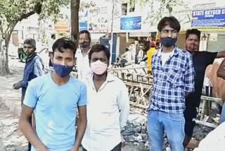 Delhi labourers  covid pandemic  corona second wave  labour cricis in delhi  दिल्ली में मजदूरों के बुरे हाल  दिल्ली में कोरोना महामारी की दूसरी लहर