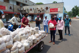 social organization Providing food to the station passenger assistants in bbsr
