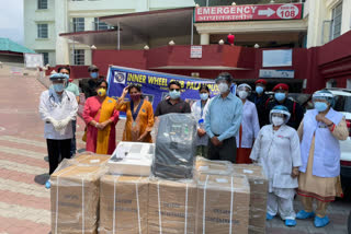 Women Volunteers of Innerwheel Club gave 10 Oxygen Concentrators to SDM Palampur