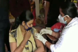 corona-vaccination-of-18-plus-people-stopped-in-dhanbad