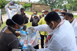 কন্দলী চাহ বাগিচাত কংগ্ৰেছৰ তিনি বিধায়ক