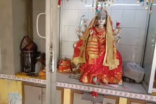 त्रिपुरारी नाथ मंदिर में चोरी