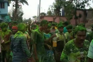 The victory procession of the tmc ignoring the covid rules