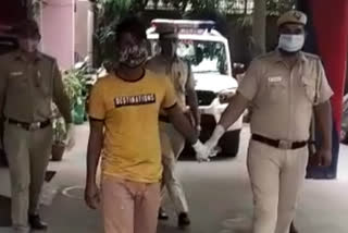mangolpuri police arrested wanted criminal