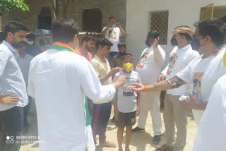 Congress campaign continues_vis_up_noida_upur10010