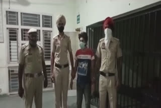 Drug Smugglers:ਪੁਲਿਸ ਨੇ ਨਸ਼ਾ ਤਸਕਰ ਨੂੰ ਚਰਸ ਸਮੇਤ ਕੀਤਾ ਕਾਬੂ