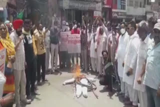 Protest:ਮੁੱਖ ਮੰਤਰੀ ਦਾ ਪੁਤਲਾ ਫੂਕ ਕੇ ਕੀਤਾ ਰੋਸ ਪ੍ਰਦਰਸ਼ਨ