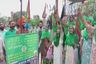 Farmers Protest:ਕਿਸਾਨ ਜਥੇਬੰਦੀ ਵਲੋਂ ਭਾਜਪਾ ਆਗੂ ਗੁਰਤੇਜ ਢਿੱਲੋਂ ਦਾ ਕੀਤਾ ਘਿਰਾਓ