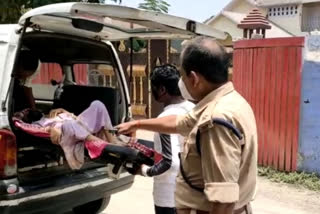 police taken elderly woman to the hospital by ambulance in ranchi