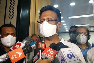 vaccination on wheel to be started at kolkata says firhad hakim