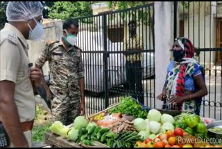 Police station incharge doing public service in epidemic