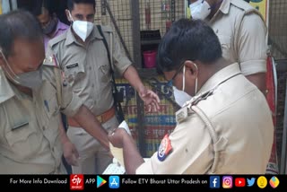 कन्नौज में नकली शराब बनाते दो गिरफ्तार