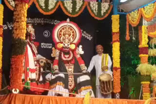 YAKSHAGANA ARTIST URGES TO REDUCE AGE LIMIT OF RELIEF AMOUNT