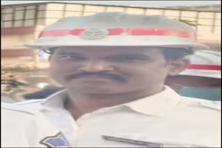 software engineer done accident traffic guard in lb nagar during lockdown