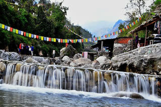 silence-at-sahastradhara-tourist-place-of-dehradun-due-to-corona-infection