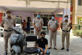 saray rohilla police arrested snatcher delhi