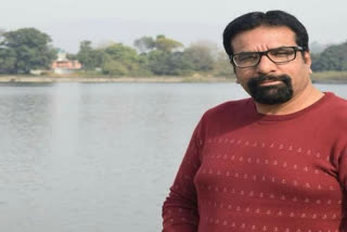 BJP municipal councillor killed in terrorist attack in Pulwama  BJP municipal councillor killed in terrorist attack in J-K's Pulwama  ട്രാലിലെ മുനിസിപ്പല്‍ കൗണ്‍സിലര്‍ കൂടിയായ രാകേഷ് പണ്ഡിറ്റ്  കശ്മീരിലെ ഇൻസ്പെക്ടർ ജനറൽ വിജയ് കുമാർ  Municipal Councillor of Pulwama's Tral Rakesh Pandita was killed  Inspector-General, Kashmir, Vijay Kumar told ANI.