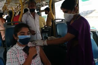 vaccine on wheel started in Kolkata