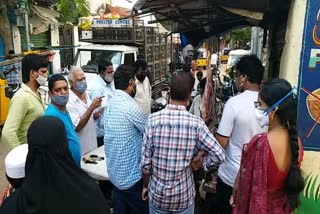 heavy rush at chicken shop, heavy rush at mutton shop 
