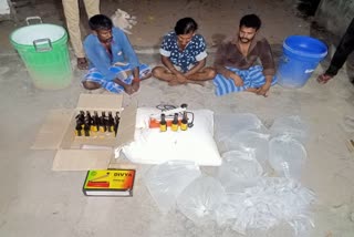 3 youngsters arrested for smuggling alcohol in villupuram